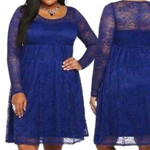 TORRID LACE SKATER DRESS W/SLEEVES